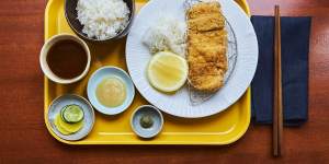 Lunchtime is all about rice sets,such as tonkatsu with condiments from the Moon Mart range.