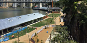 State of Howard Smith Wharves path'not acceptable',Quirk says