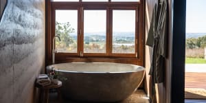 Basalt:the studio features a bath with a view.
