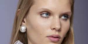 Coat,curl or extend:Your guide to longer,more defined lashes