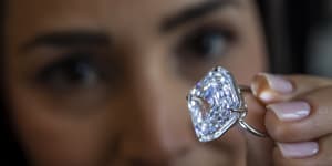 101 carat diamond to be auctioned in Geneva jewellery sale