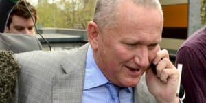 Essendon supplements architect Stephen Dank to appeal in public against 10 charges