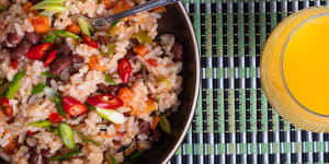 Gallo pinto – rice with beans and,in this variation,some hot peppers. 