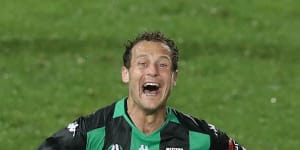 Diamanti brilliance ends Wanderers'hopes of finals football