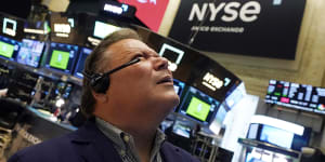 Shares on Wall Street rebounded from their selloff the previous day,led by technology stocks.
