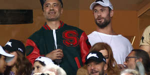Taika Waititi and Chris Hemsworth at an NRL game in 2021.