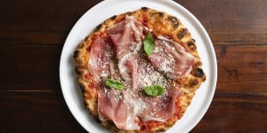 ‘Bloody delicious’:Bet you’ve never had a pizza as dramatically crisp as this,Sydney