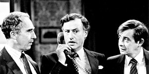 © BBC Image:This picture may only be published with editorial specifically referring to the program depicted. Refer to the Photo Library for release. YES MINISTER;870220;PHOTO SUPPLIED;PHOTO SHOWS A SCENE FROM THE TV SERIES ’YES MINISTER” L-R NIGEL HAWTHORNE AS SIR HUMPHREY APPLEBY,PAUL EDDINGTON AS IM HACKER,MP AND DEREK FOWLDS AS BERNARD WOOLEY