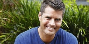 'Questions that need to be asked':Pete Evans endorses anti-vaxxer