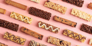 Which snack bars are the healthiest choices for school lunches?