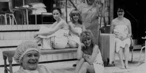Gwen Plumb (foreground) and the cast of Steaming.