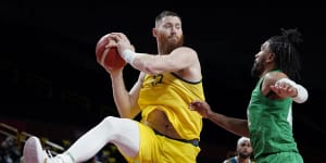 ‘I’m grateful’:Baynes focuses on NBA return,Hawks embrace hectic schedule and foul dramas continue