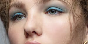 If blue eyeshadow is a little too much,try a navy kohl or midnight blue mascara.