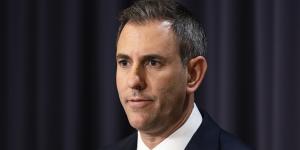 Treasurer acknowledges internal debate on tax cuts Bernie Fraser calls ‘dodgy’