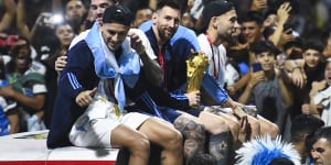 Huge crowds in Buenos Aires welcome Argentina team after World Cup victory