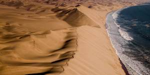 The world’s oldest desert,the Namib runs along the Atlantic coast of south-west Africa.