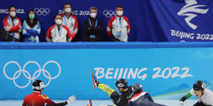 Brendan Corey crashes out of 1000m speed skating quarter-final