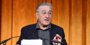 Robert De Niro describes Trump as an'unrepentant,lying scum bag'at Washington dinner