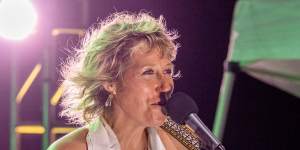 Singer Martha Wainwright performs at her brother Rufus Wainwright’s 50th Birthday in 2023.