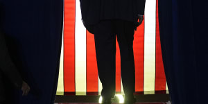 Divider-in-Chief seizes Republican crown,but not yet America’s