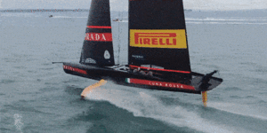 Thanks to the rapid advancement in technology,these boats are now standing up in the water taller than ever and looks more like an air race this year rather than one contested in the water. 