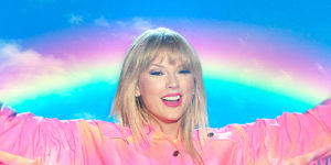 The question all ‘Gaylors’ want to answer:is Taylor Swift queer? 