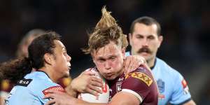 ‘Don’t stop moving’:How Maroons can overcome 224kg Blues advantage