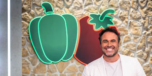 Ready Steady Cook has returned,with energetic chef Miguel Maestre as host. 