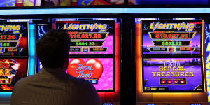 Crown says the new limits should apply to all poker machines in Victoria. 