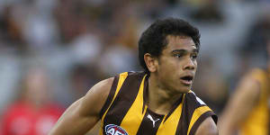 Cyril Rioli in action for the Hawks against Richmond at the MCG in 2008.