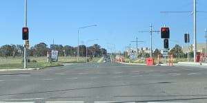 One spot,three signs:How fast can you go on this Canberra road?