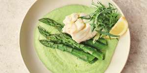 Jamie Oliver's avocado hollandaise with steamed flaky white fish.