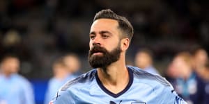 A-League champion Alex Brosque calls for finals to be scrapped