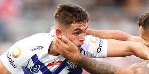 Frustrated Barrett benches Flanagan as Bulldogs hit rock bottom