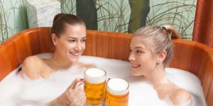 Piva Beer Spa,Chicago:Love beer? Now you can bathe in Czech pilsner