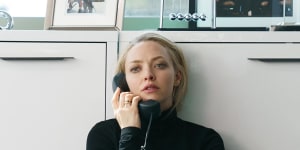 Amanda Seyfried as disgraced Theranos founder,Elizabeth Holmes,in The Dropout.