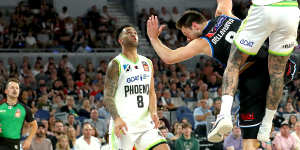 Mitch Creek dunks on Matthew Dellavedova.