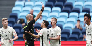 ‘Disgraceful’ red card decision spoils pulsating Sydney,Adelaide draw