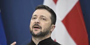 Shorten will attend Ukraine peace summit as Zelensky makes surprise Asia visit
