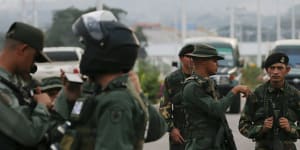 Venezuela says US is delivering weapons to Maduro enemies