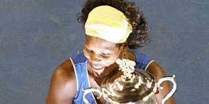 Serena Williams with her Australian Open trophy on January 31,2009.