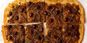 Pantry pizza:Pissaladiere.