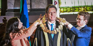 Reece sworn in as lord mayor amid doubt over multimillion-dollar campaign promises