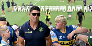 Trent Barrett has some big supporters in Paul Roos and Steve Hansen as his audition continues for the Parramatta job.