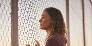  Yvonne Strahovski plays Sofie Werner in Stateless,in a role with parallels to the real-life plight of Cornelia Rau.