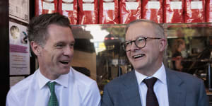 NSW Labor leader Chris Minns and Prime Minister Anthony Albanese at Bertoni’s cafe in Balmain on Friday.