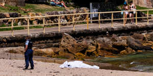 Woman dies at popular Sydney beach