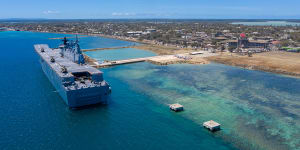 Australian navy ship experiences power outage while delivering aid in Tonga