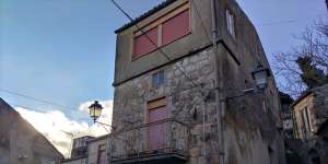 One of the properties for sale for 1 euro at Cortile Catabba 5 e 7,Mussomeli,Sicily. 