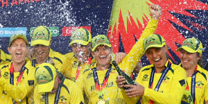 Mooney on fire as Australia beat South Africa to win the T20 World Cup